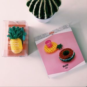 Beach Bundle (Fan + Floaties)